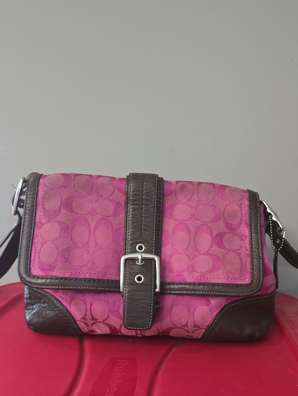 Y2K Coach Signature Canvas Hamptons Shoulder Bag. F13018. Pink/brown. HTF. Used